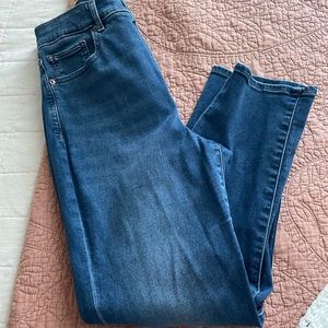 Express Mom Straight Jean